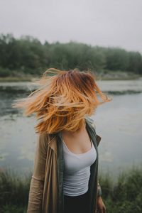 Co warto wiedzieć o włosach europejskich stosowanych do zagęszczania?