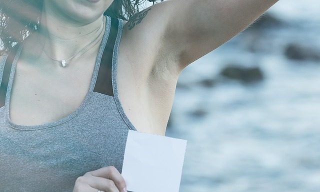 Boczki pod pachami – jak się ich pozbyć? boczki pod pachami