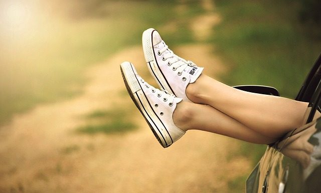 SKURCZE ŁYDEK – JAKA MOŻE BYĆ PRZYCZYNA BÓLU skurcze łydek