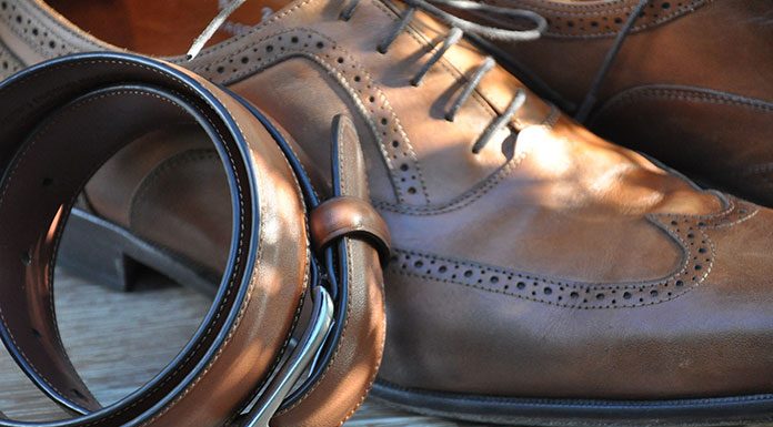 Na co zwrócić uwagę wybierając skórzane półbuty męskie?