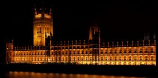 Nieczyste zagrania w polityce