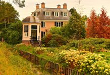 Wpływ gatunku stali na panele ogrodzeniowe