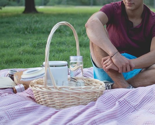 Piknik poza miastem — o czym warto pomyśleć?