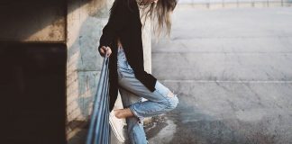 jak wybrać krój jeansów?