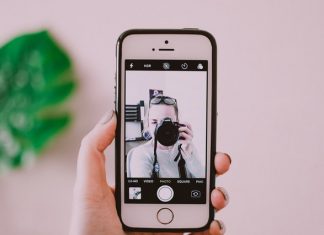 Jak zrobić dobre selfie – skuteczne rady, które możesz wdrożyć od zaraz! selfie