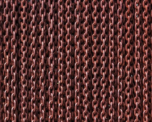 Jak wszyć spinki do peruki?