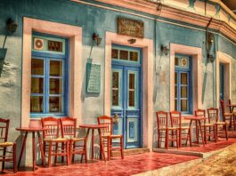 Jak ozdobić krzesła na wesele?