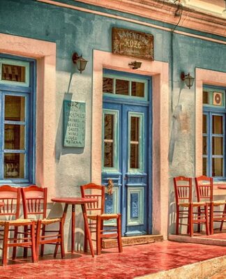 Jak ozdobić krzesła na wesele?