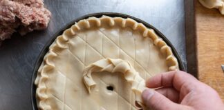 Z czego robi się nadzienie różane?