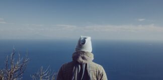 Jaka kurtka pasuje do spódnicy?