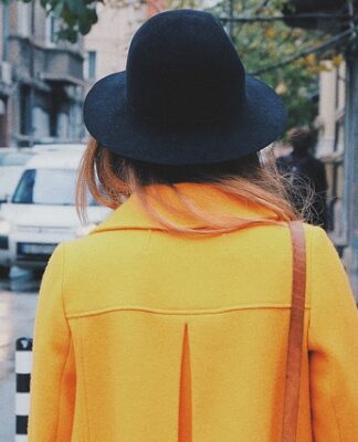 Jaki płaszcz dla niskiego faceta?