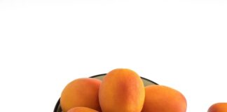 Czy na maturę zakłada się podwiązkę?