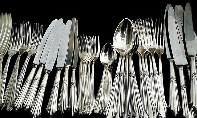 Z czym nosić srebrne buty?