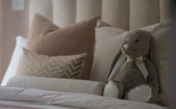 Jak zrobić poduszki na krzesła?