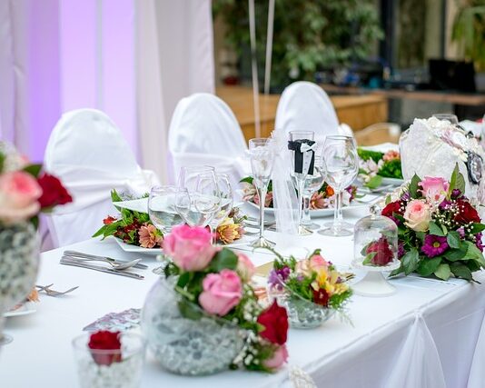 Ile Odkładać na wesele?