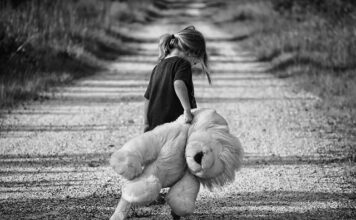 Jak ubrać dziecko do sypania kwiatków?