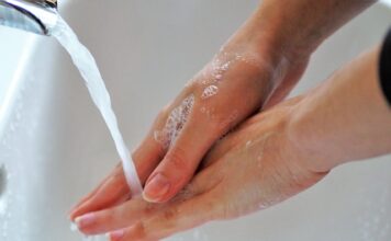 Czy poprawne jest w dniu?