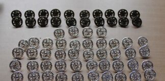 Gdzie można kupić przypinki do plecaka?