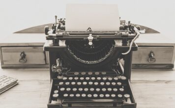 Co to znaczy słowo azaliż?