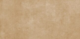 Z czym nosić beżowy płaszcz?