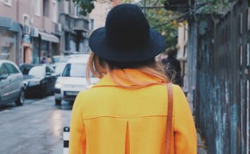 Czy warto kupić płaszcz z poliestru? Czy warto kupić płaszcz z poliestru?